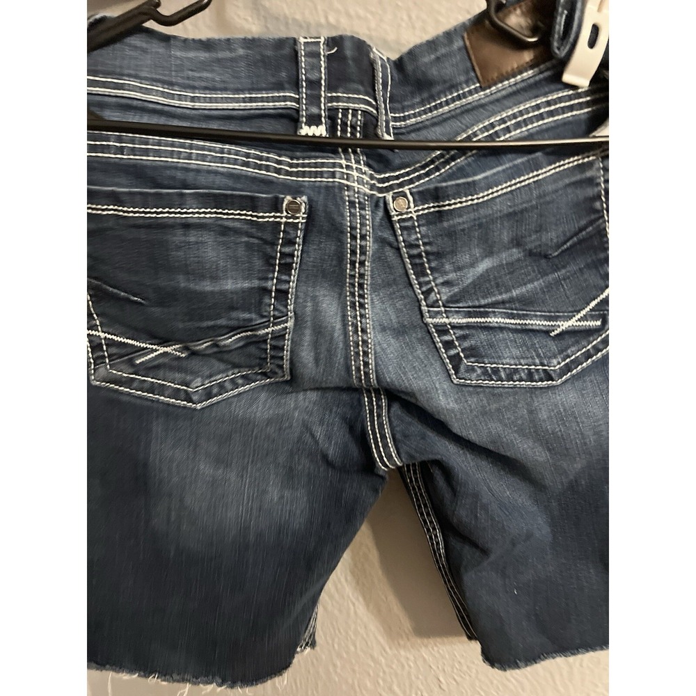 BKE Buckle Shorts Womens Size 31 Dakota Bermuda Denim Embroid Inseam 10 Inches - Picture 5 of 8